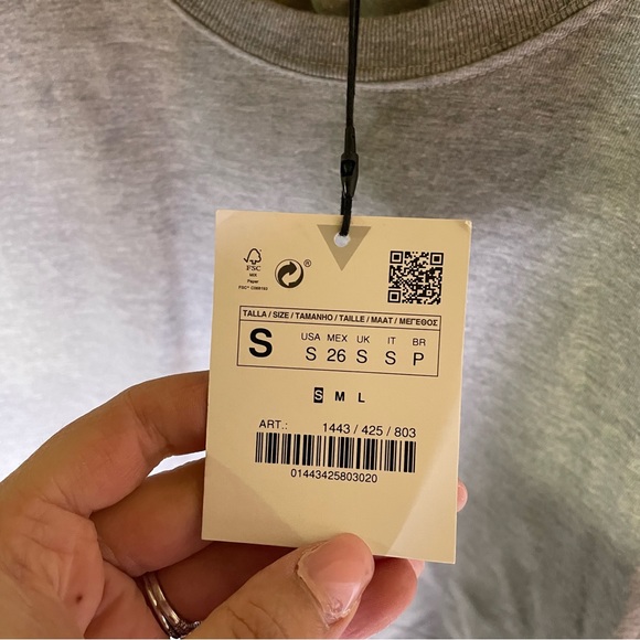 Zara Hollywood Los Angeles California Shoulder Pad Cropped Oversized T-shirt - Picture 4 of 5